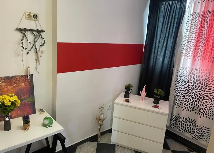 Cozy 1 Bdrm In Center