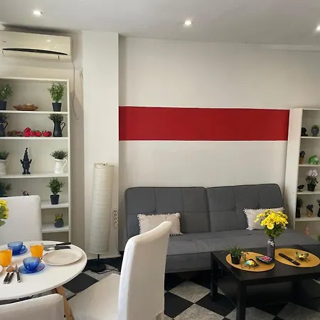 Cozy 1 Bdrm In Center Apartment
